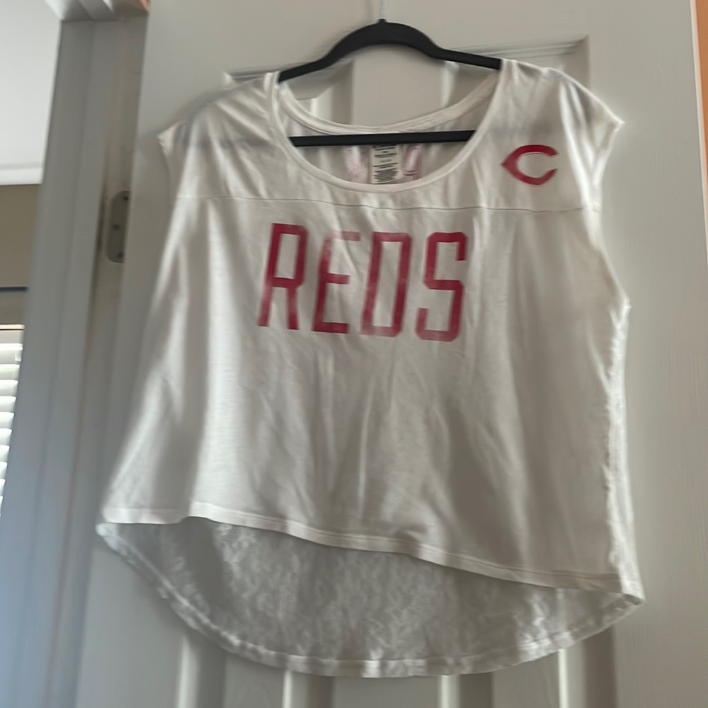 Light weight material, super comfy, lace back, REDS shirt
